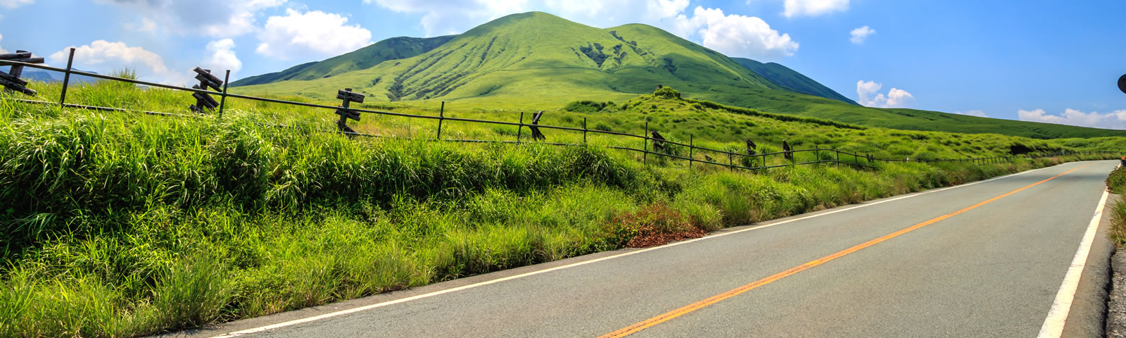 ゴルフ練習場でのゴルフレッスンやゴルフ場でのラウンドレッスン